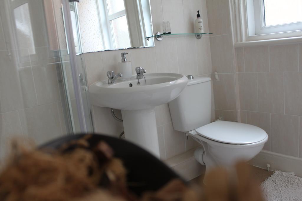 Parade Holiday Apartments Скарборо Номер фото
