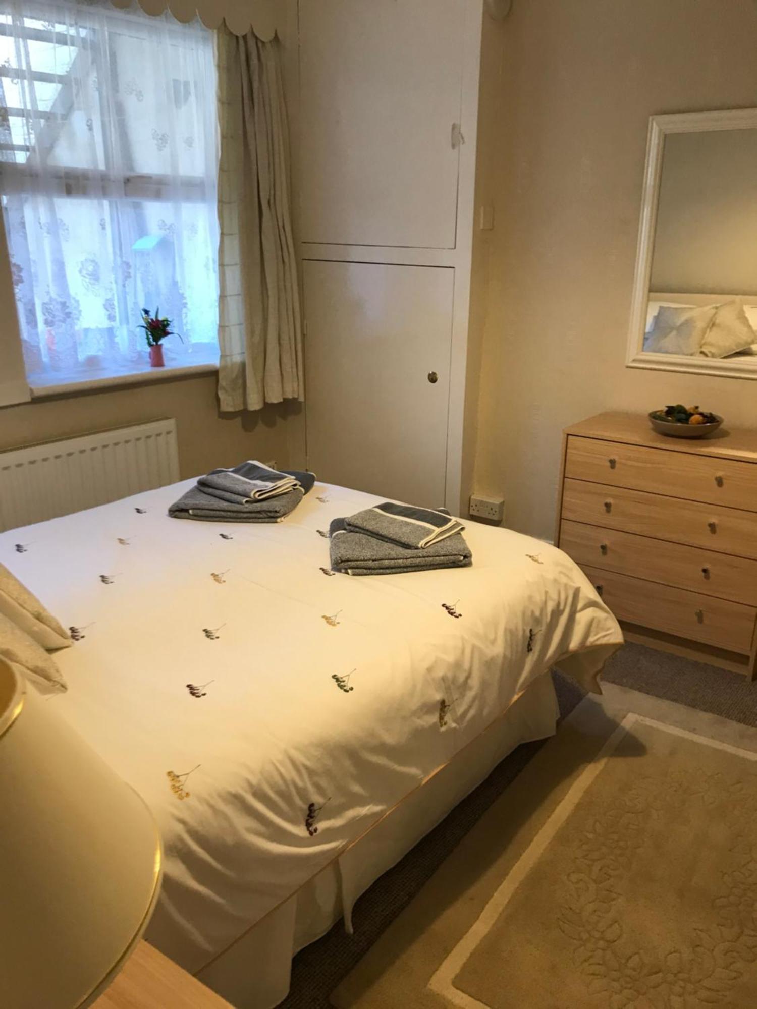 Parade Holiday Apartments Скарборо Екстер'єр фото