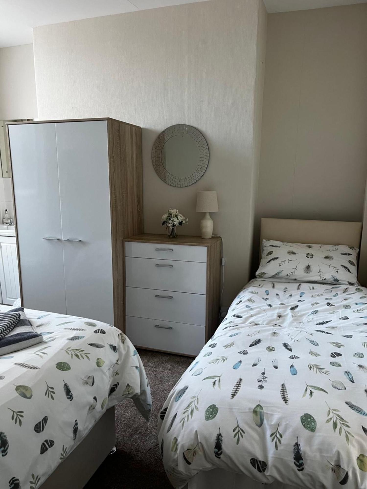 Parade Holiday Apartments Скарборо Екстер'єр фото